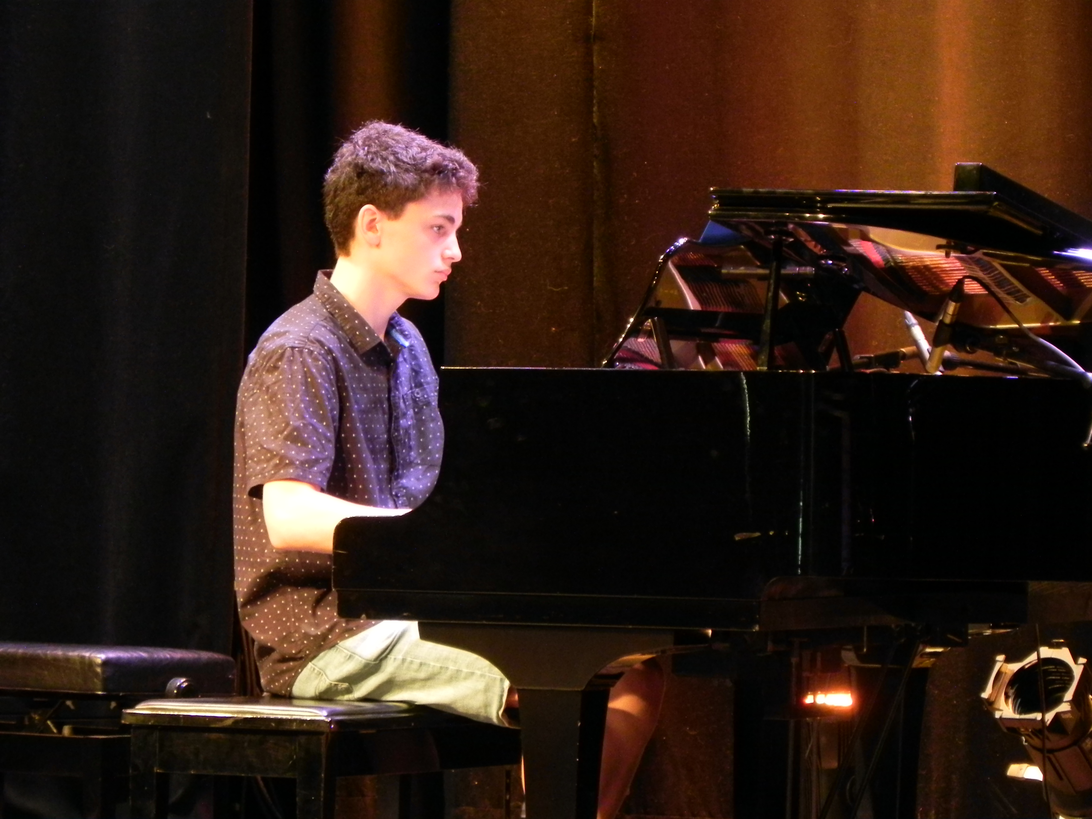 Diplômées 2013-2014 de l'école préparatoire de musique Anna-Marie Globensky de l'Université Laval